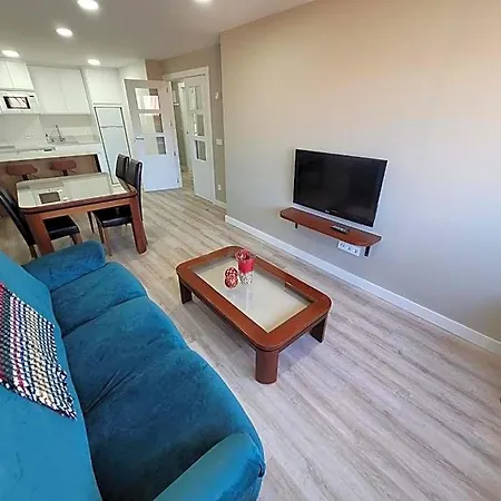 Ferry Port Brand New Apartment *