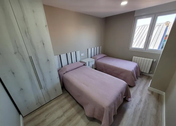 Ferry Port Brand New סנטנדר