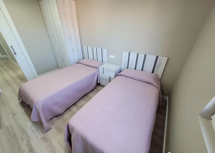 Ferry Port Brand New דירה